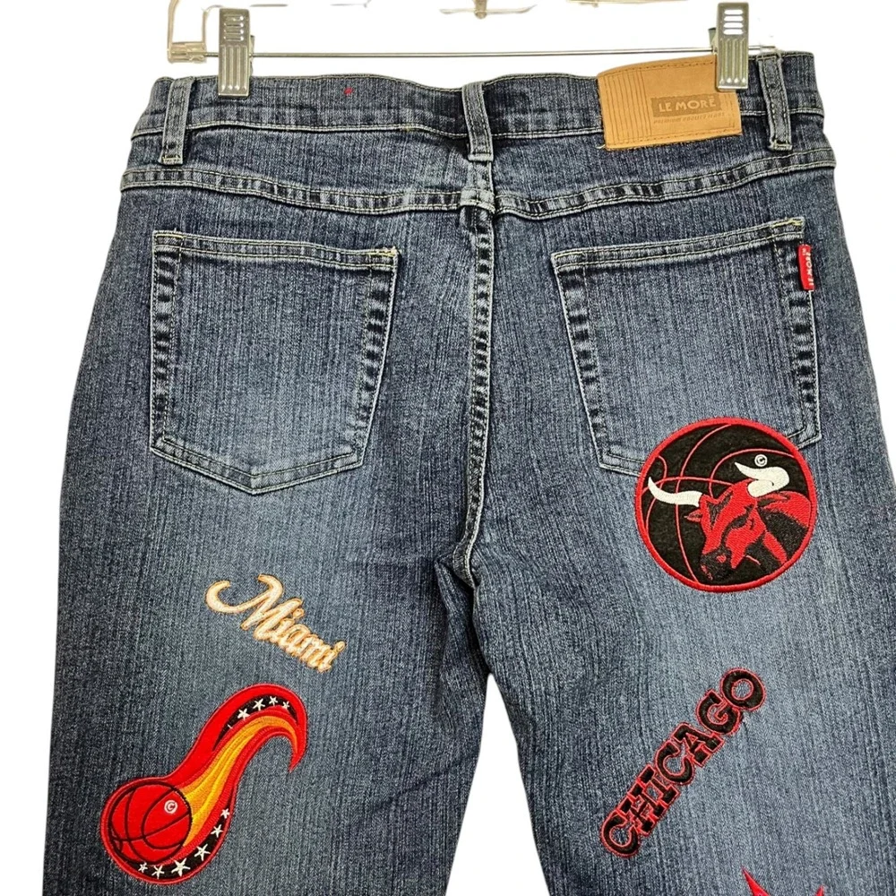 LE MORE Vintage 90's Size 9‎ Embroidered NBA Patch Flare Jeans Retro Y2K Style
